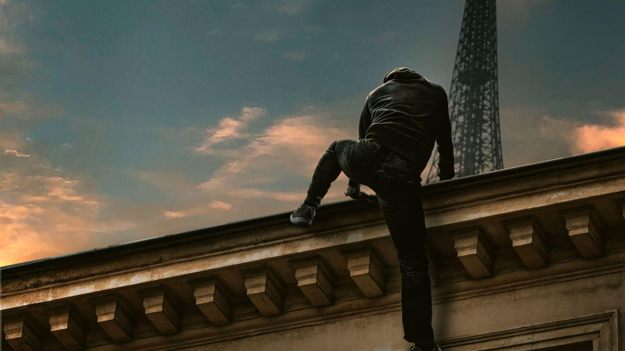 Vjeran Tomic: The Spider-Man of Paris 2023 movie scene