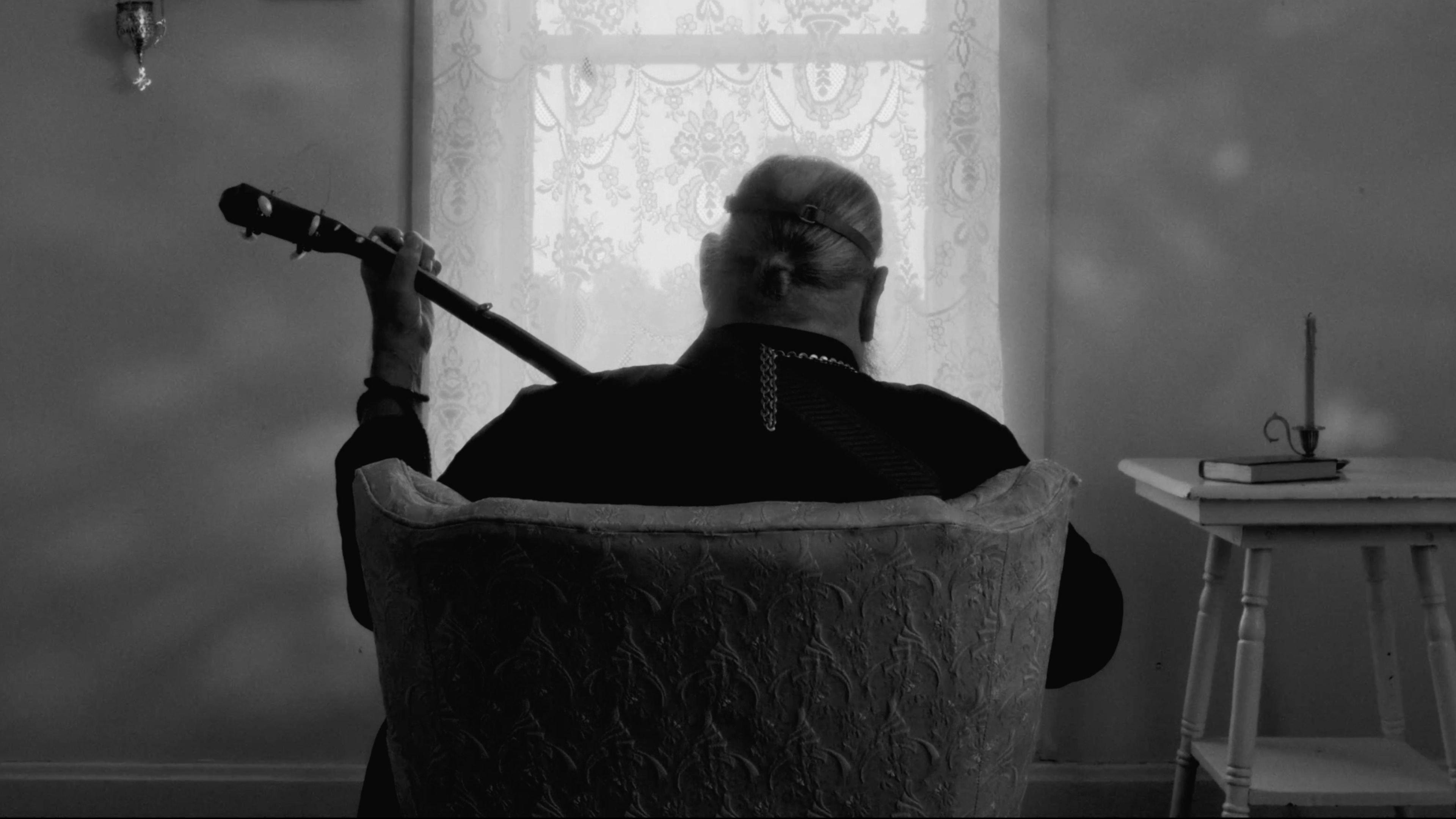 El Tonto Por Cristo 2025 movie scene