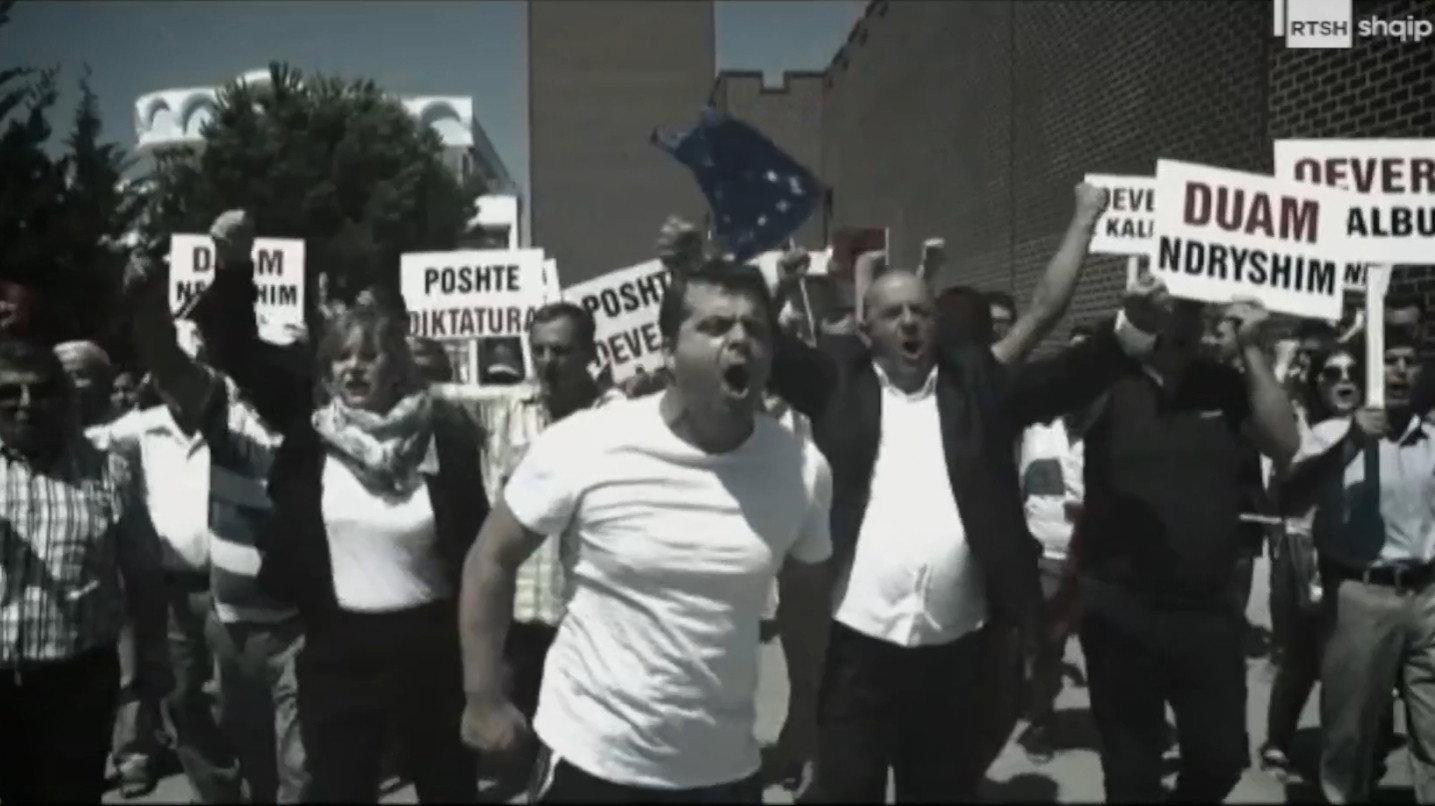 Tuneli 2017 movie scene