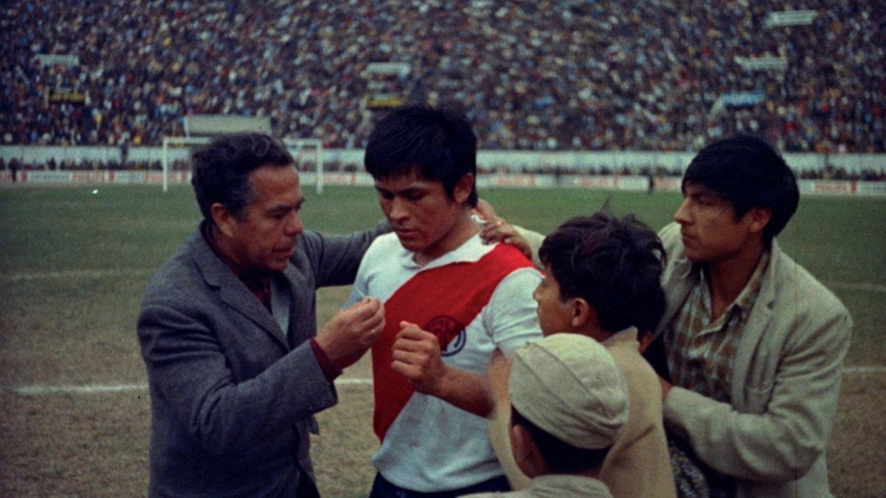 Cholo 1972 movie scene