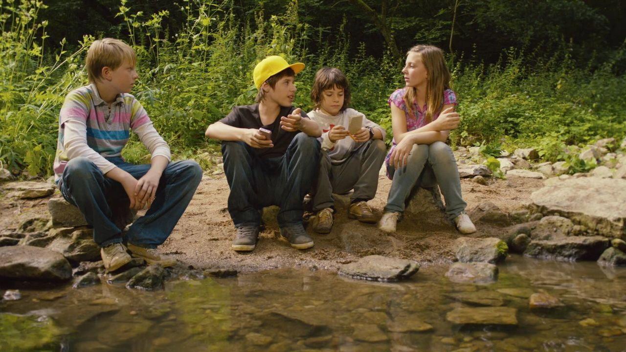 Knight's Treasure 2012 movie scene