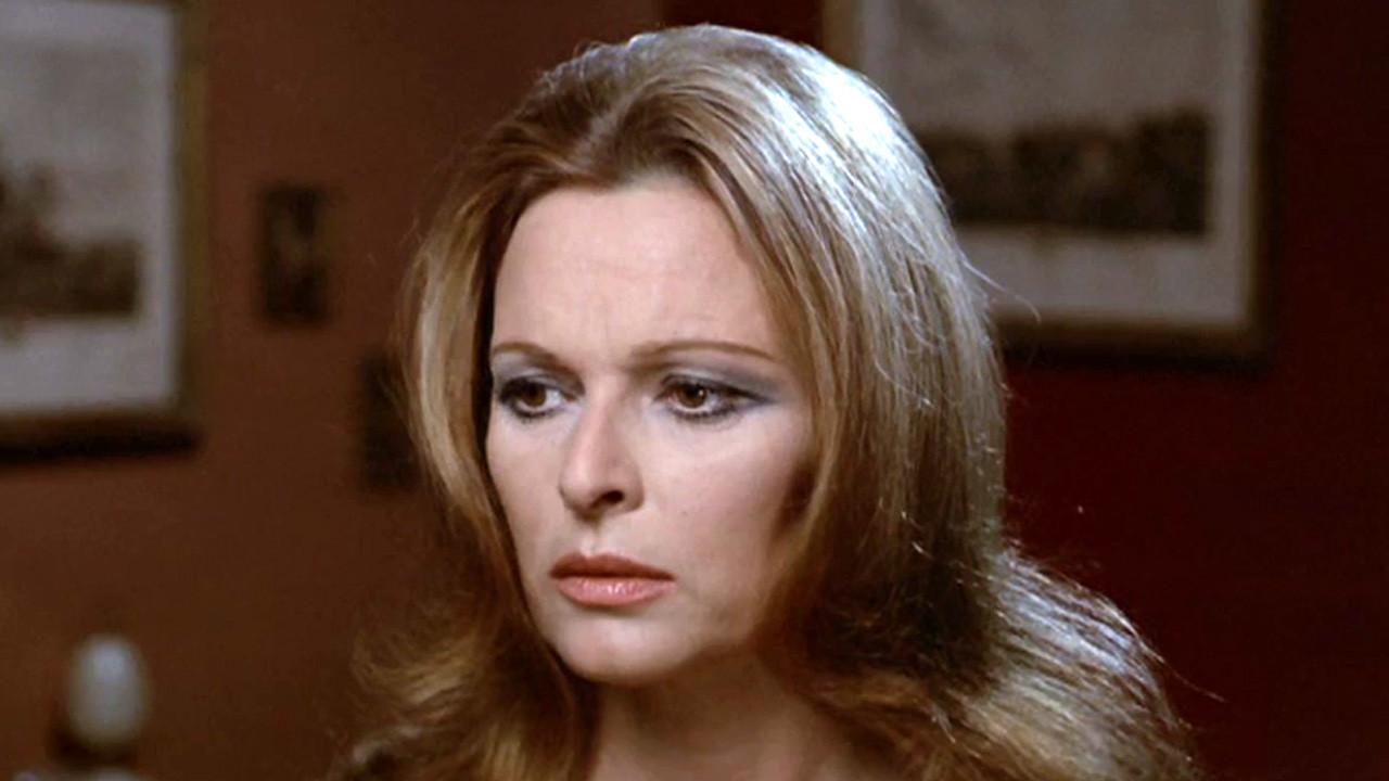Something Creeping in the Dark 1971 movie scene