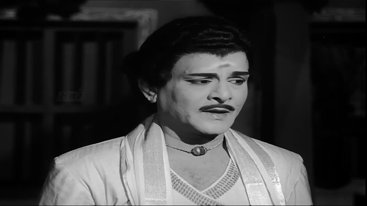 Thiruneelakandar 1972 movie scene