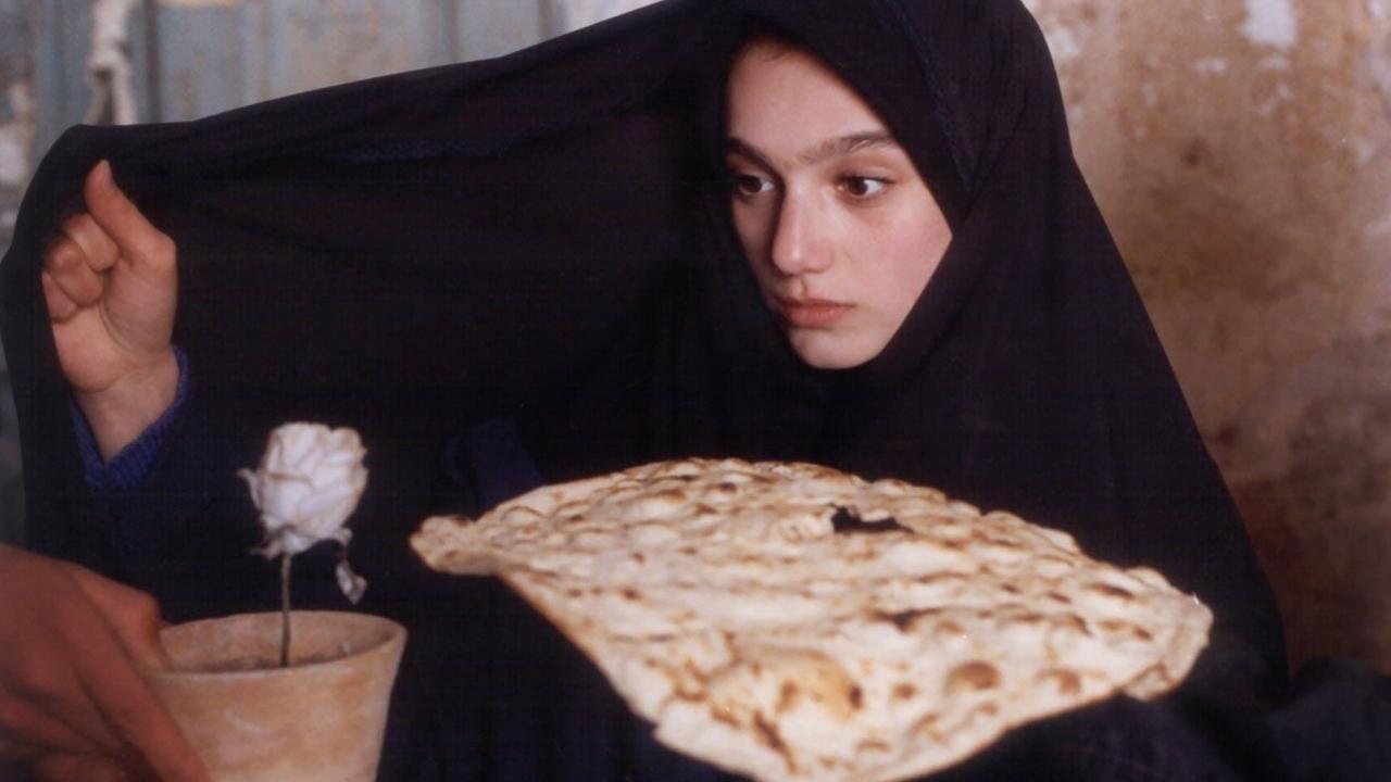 A Moment of Innocence 1997 movie scene