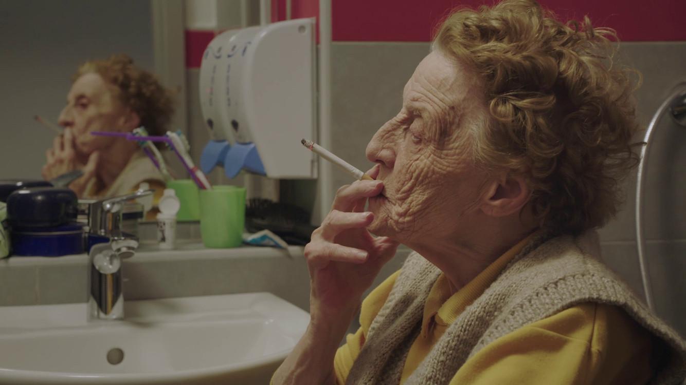 Alzheimer Cafe 2019 movie scene