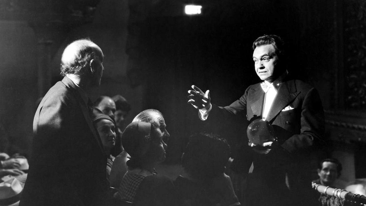 Night Has a Thousand Eyes 1948 movie scene