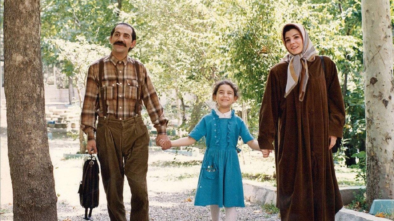 Maryam and Mitil 1993 movie scene