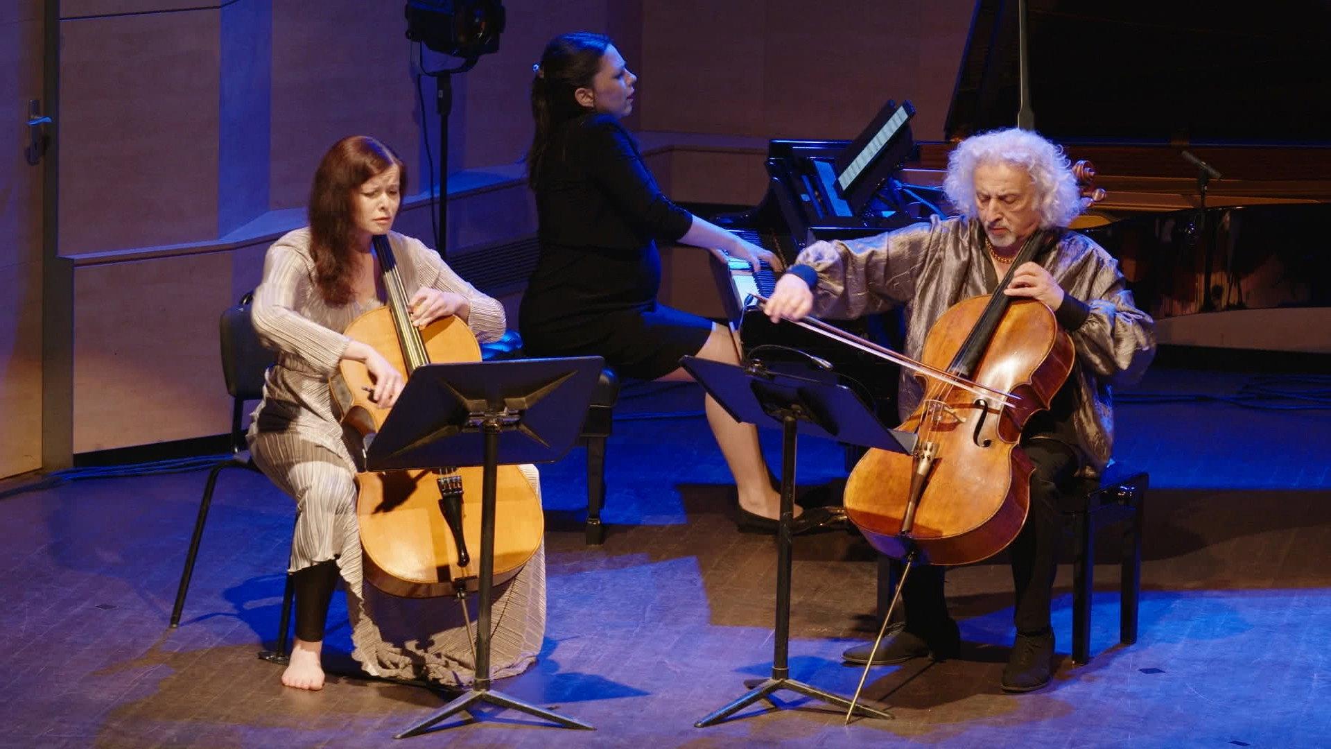 United We Stand - Musicians in Time of War 2022 movie scene