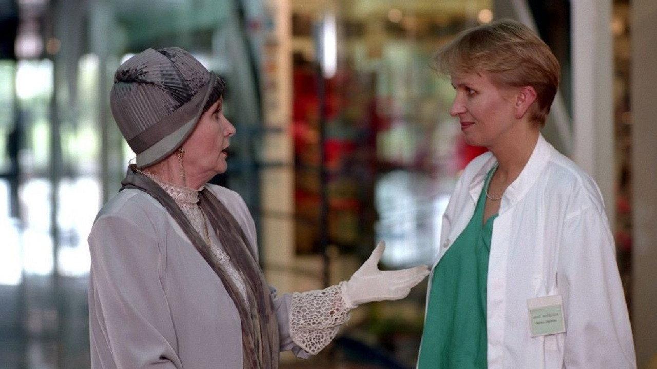 Skutki noszenia kapelusza w maju 1995 movie scene
