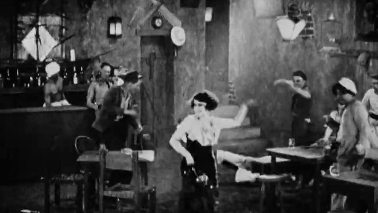 Fulta Fisher's Boarding House 1922 movie scene