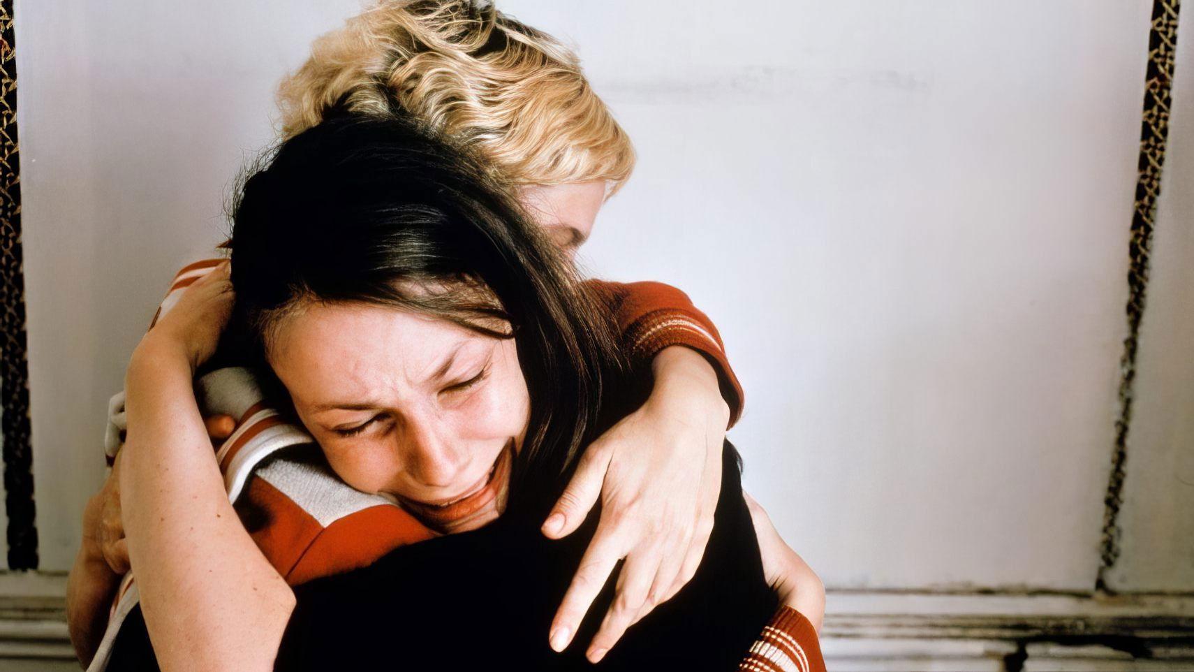 Our Happy Lives 1999 movie scene