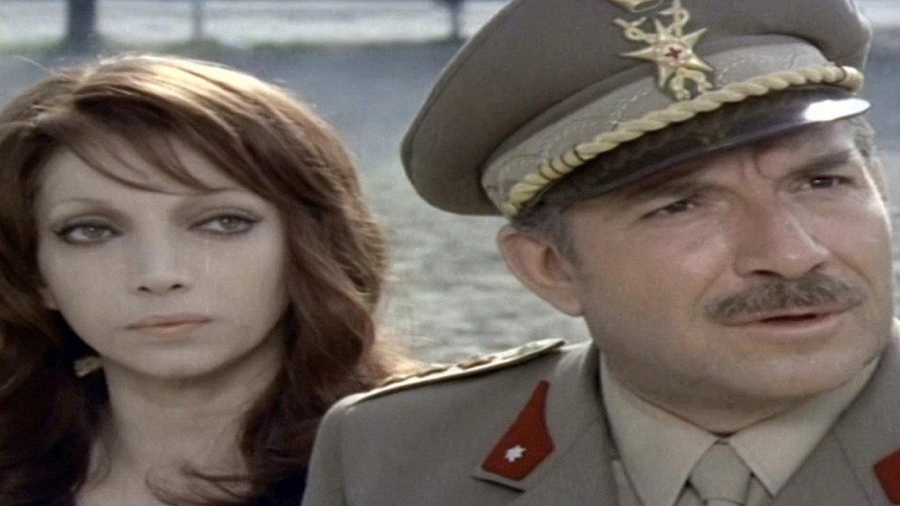 Il generale dorme in piedi 1974 movie scene