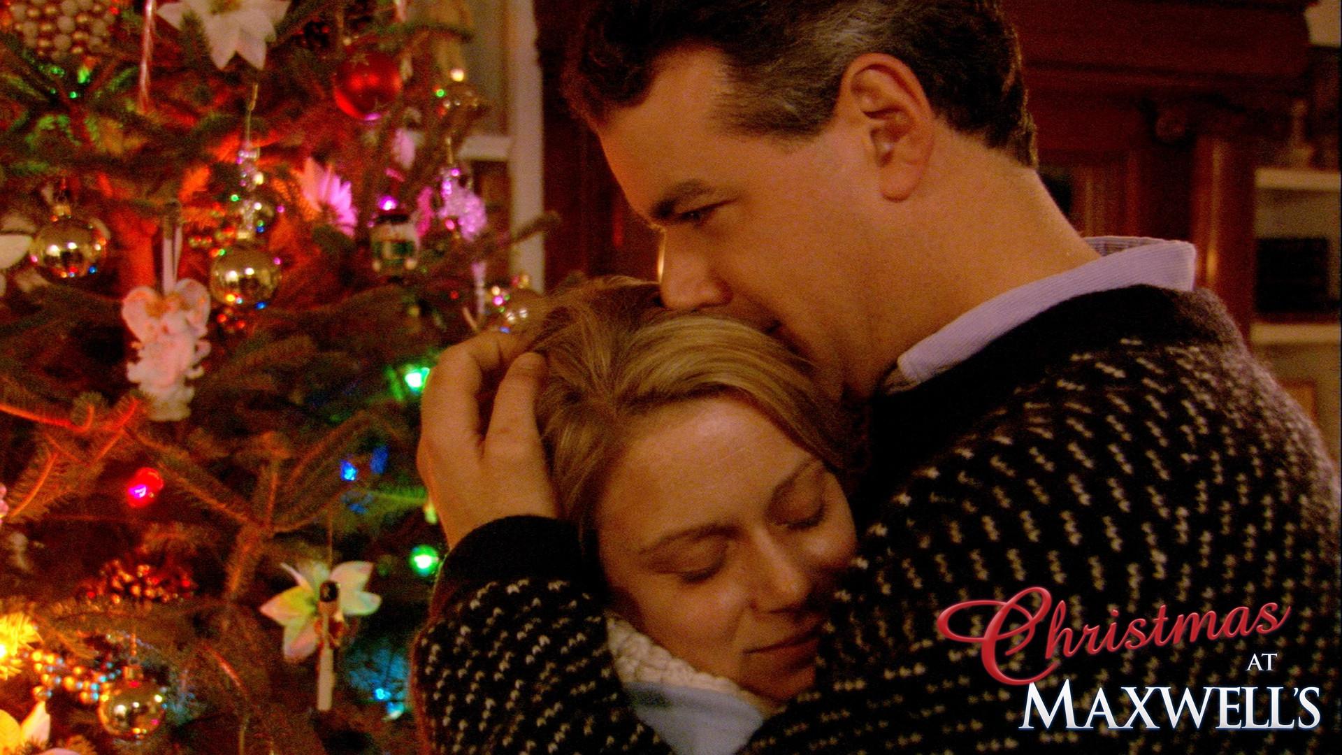 Christmas at Maxwell's 2006 movie scene