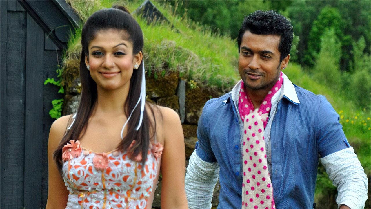 Aadhavan 2009 movie scene