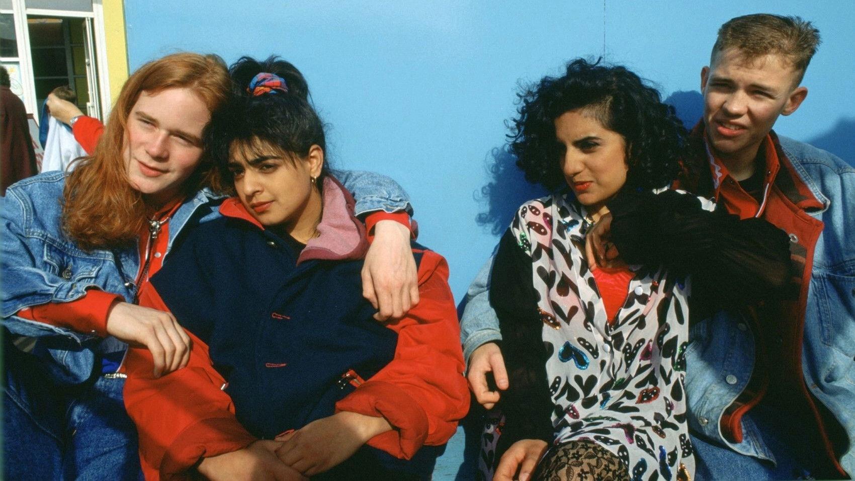 Bhaji on the Beach 1993 movie scene
