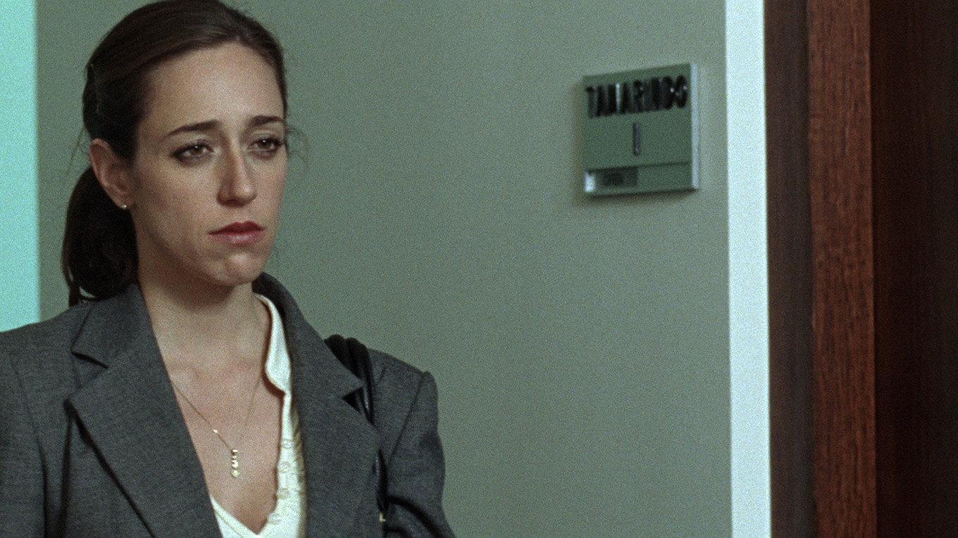 Busco Empleo 2010 movie scene