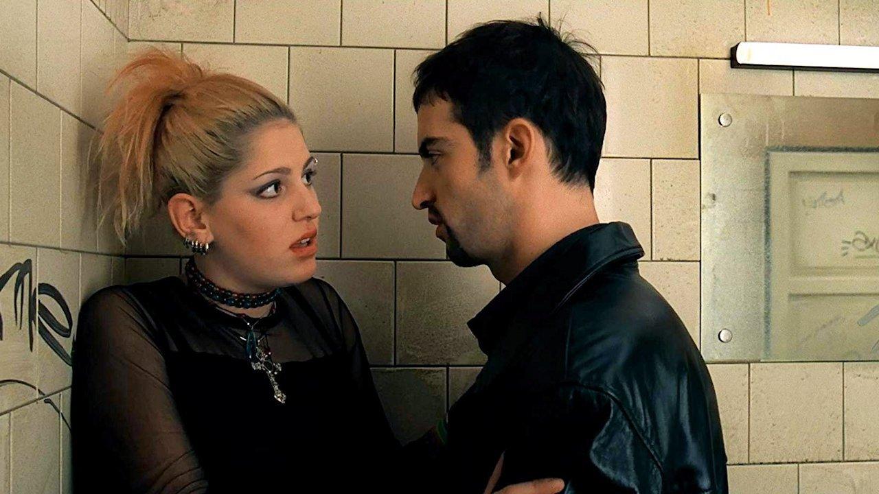 Loners 2000 movie scene