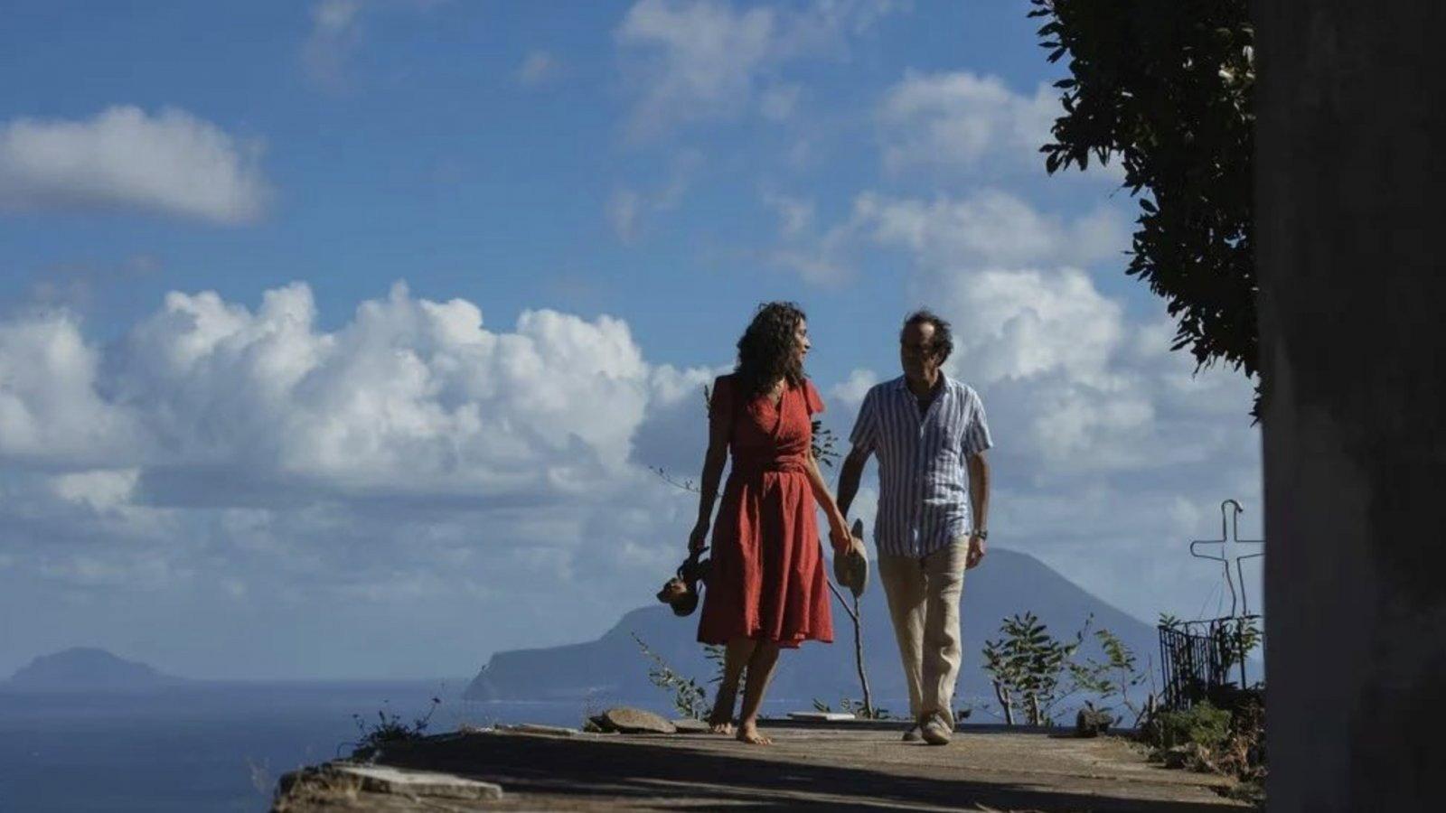 Paradiso in vendita 2025 movie scene