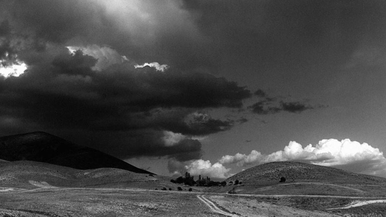 Roads of Kiarostami 2006 movie scene