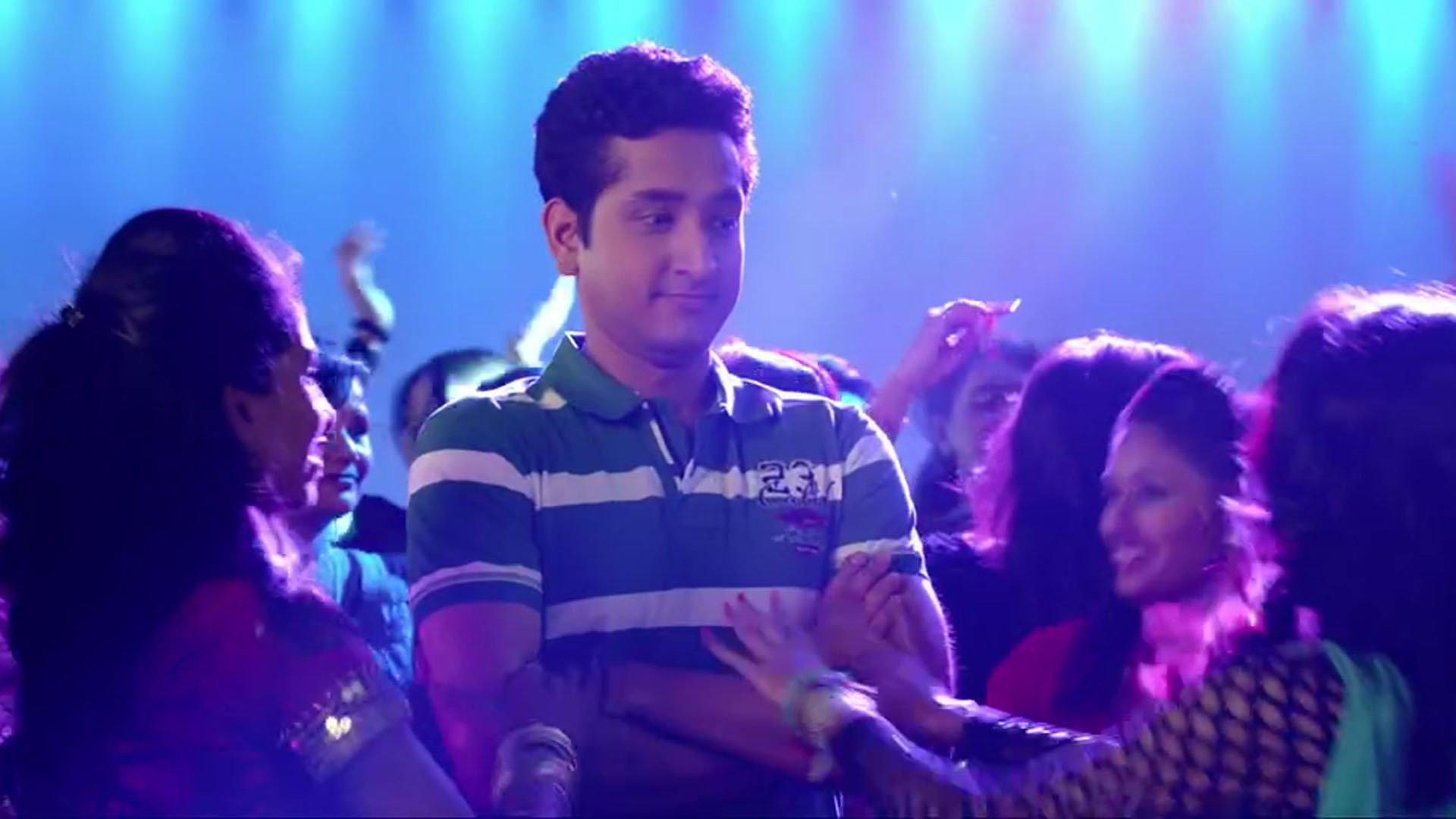 Yaara Silly Silly 2015 movie scene