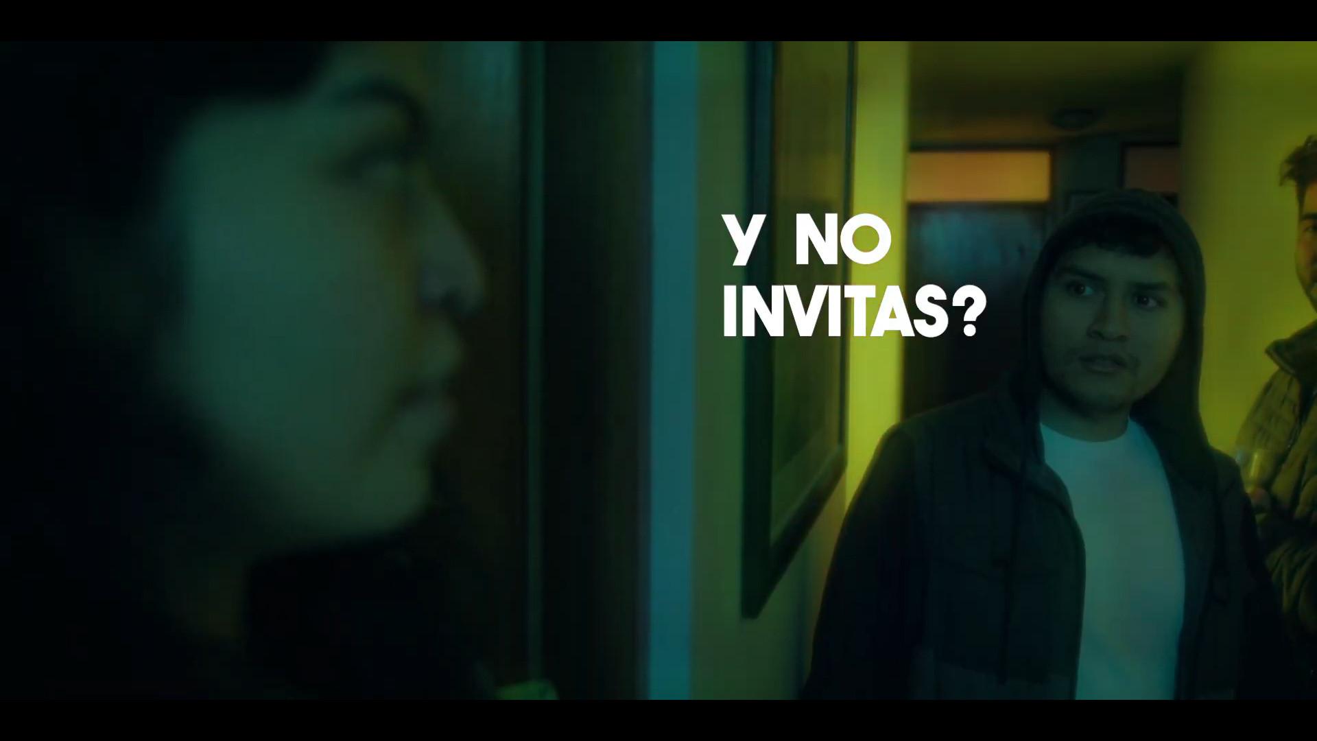 ¿Y no invitas? 2025 movie scene
