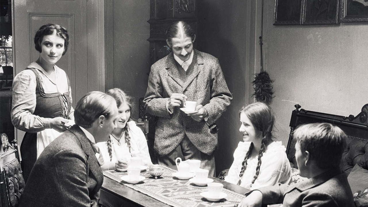 Pan 1922 movie scene