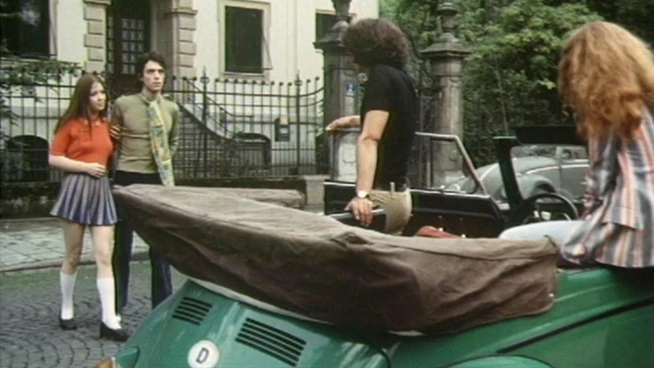 Fresh, Young and Sexy 1971 movie scene