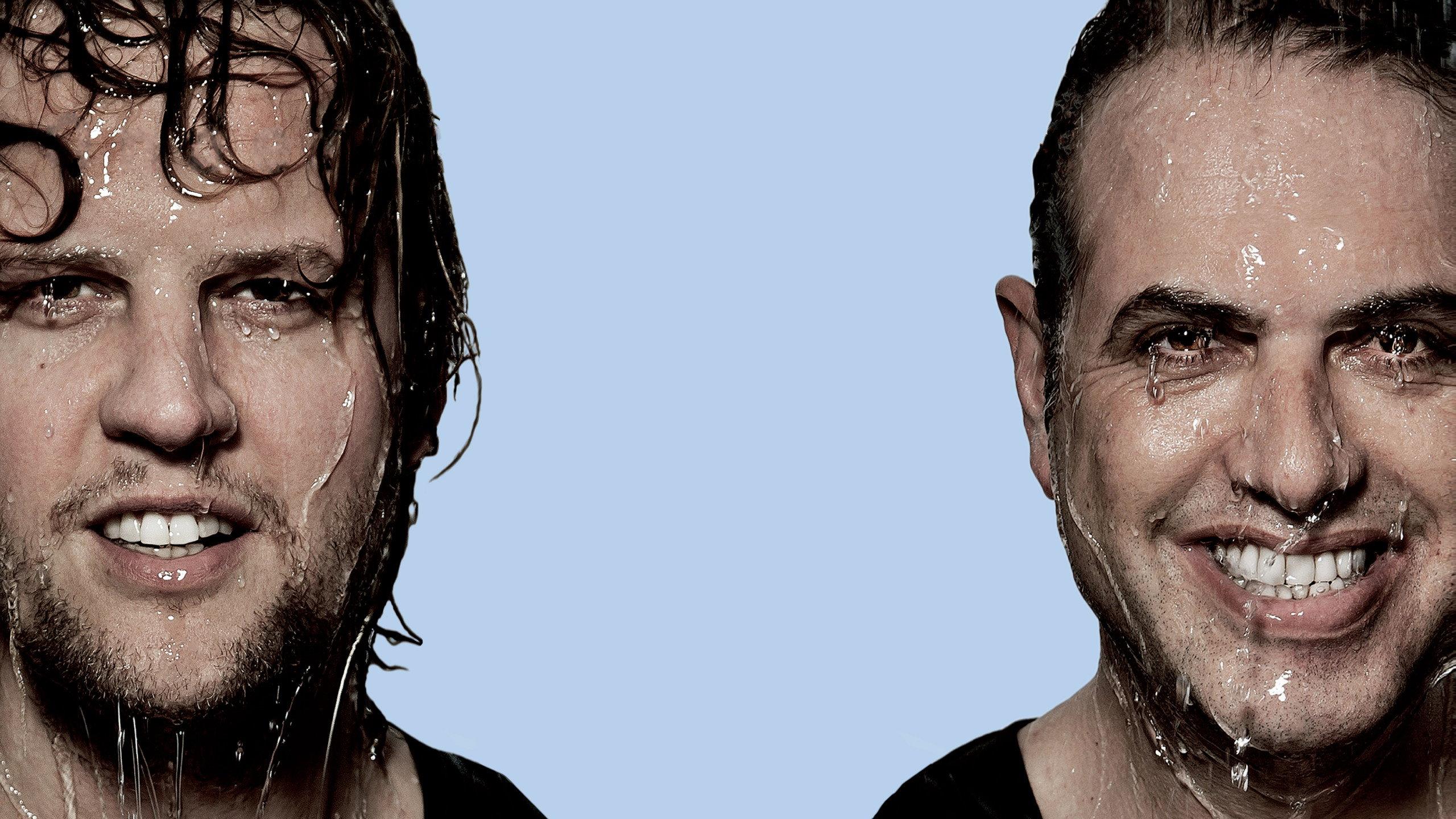 Veldhuis & Kemper: Onder de douche 2014 movie scene