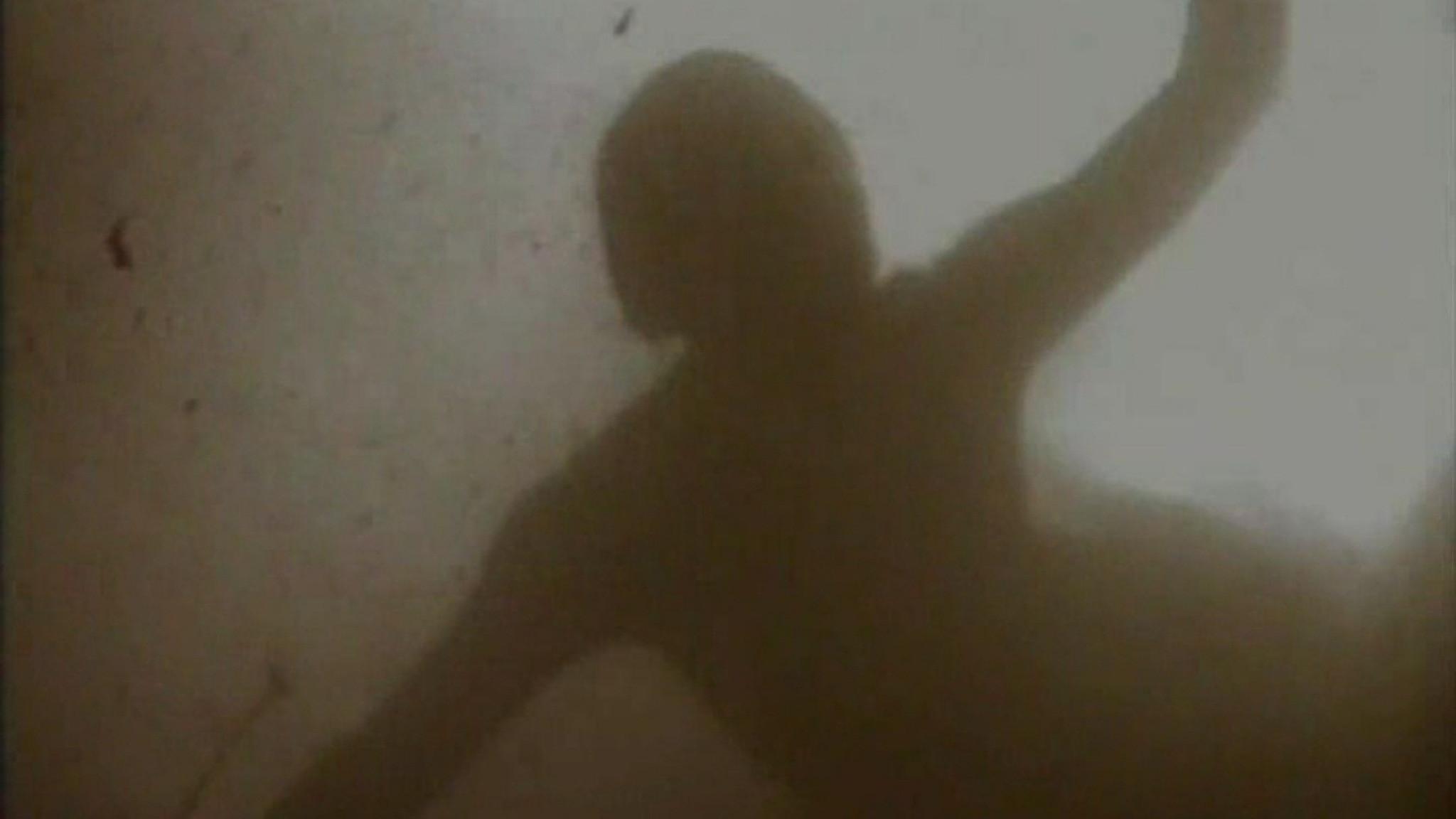 Navel 2004 movie scene
