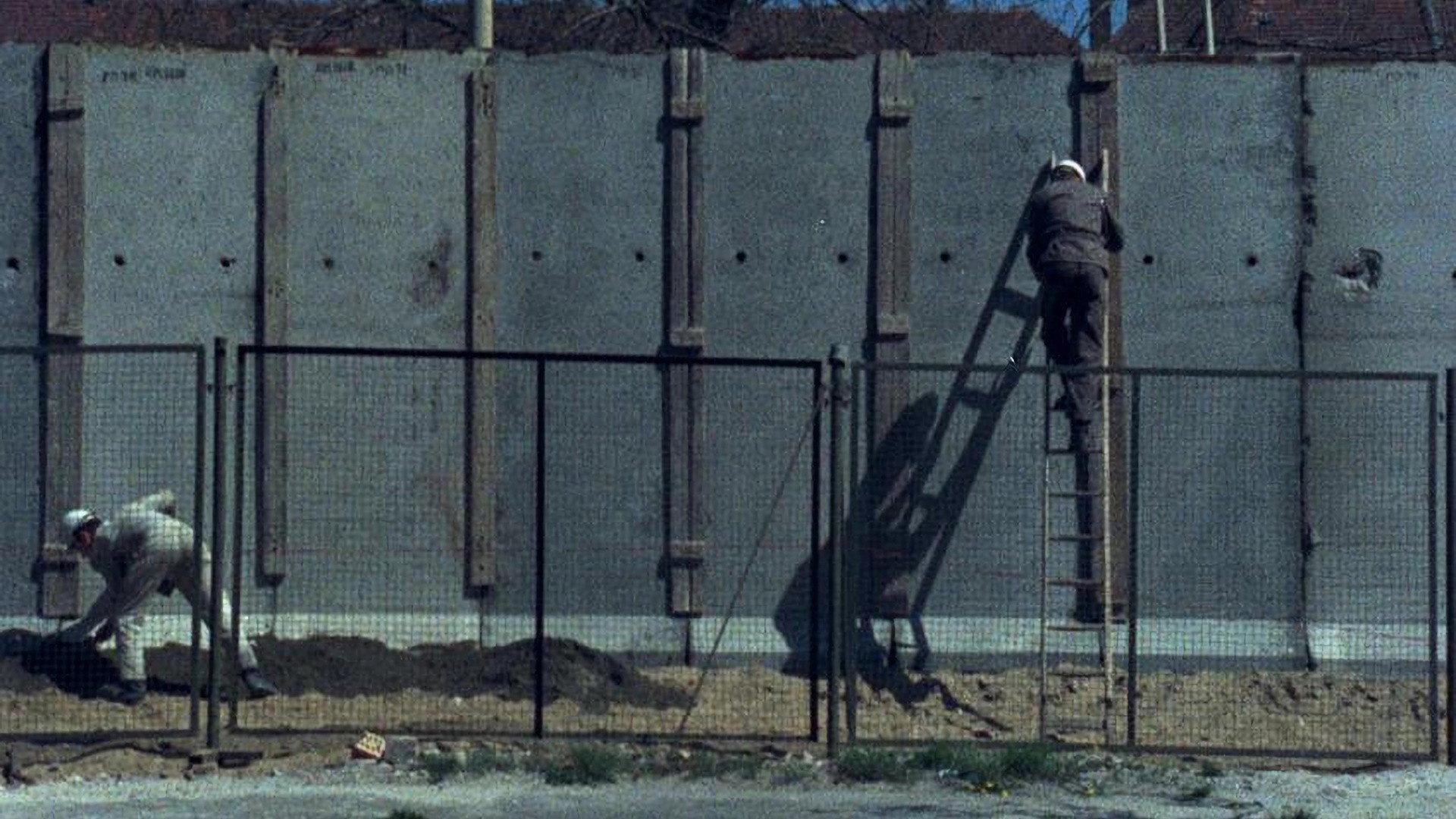 BRDDR 1981 movie scene