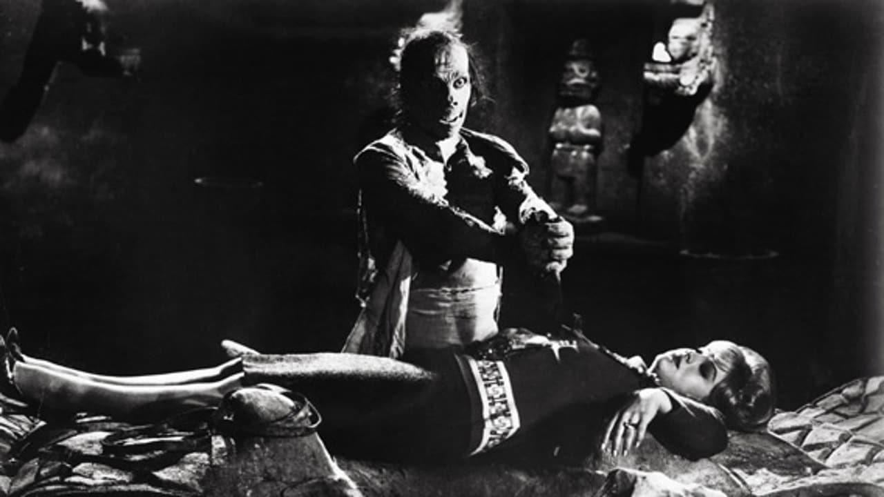 The Wrestling Women vs. the Aztec Mummy 1964 movie scene