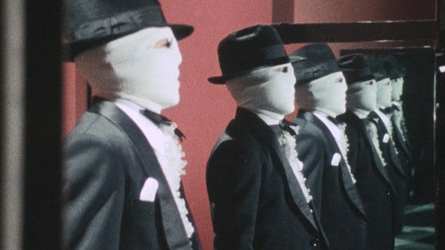 Beauty in the Mirror Hell 1981 movie scene
