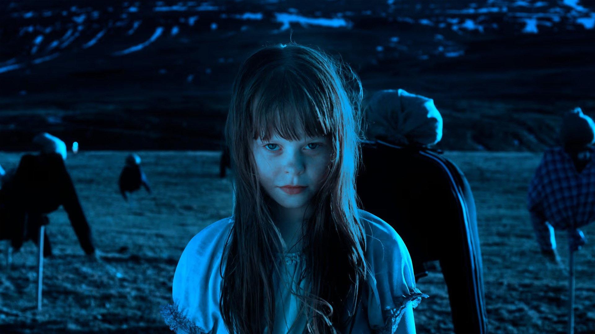 Graves & Bones 2014 movie scene