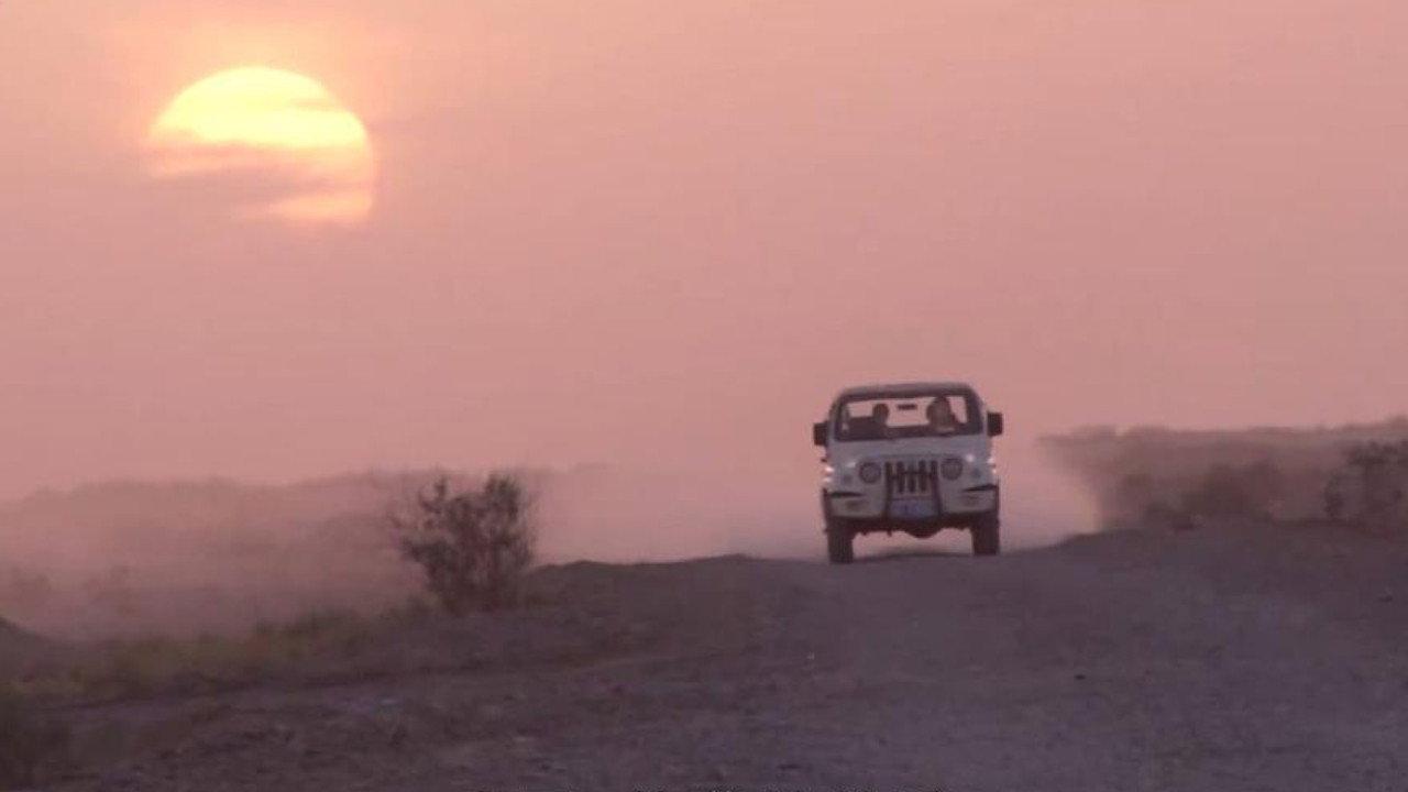 Man On the Road 2006 movie scene