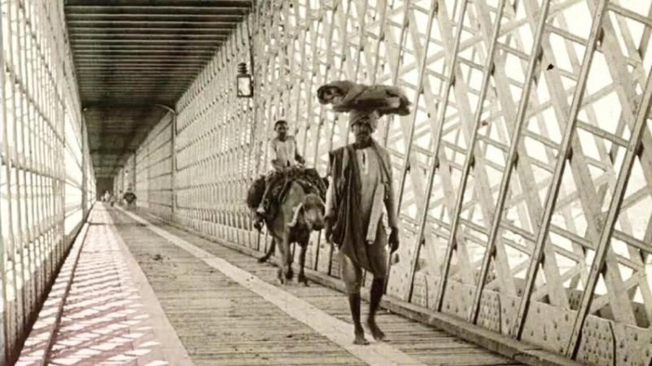 Ruins of Delhi 1910 movie scene