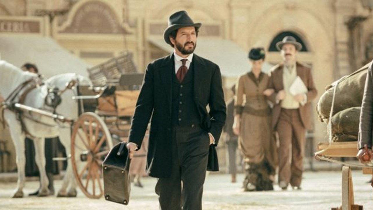 La stagione della caccia 2019 movie scene