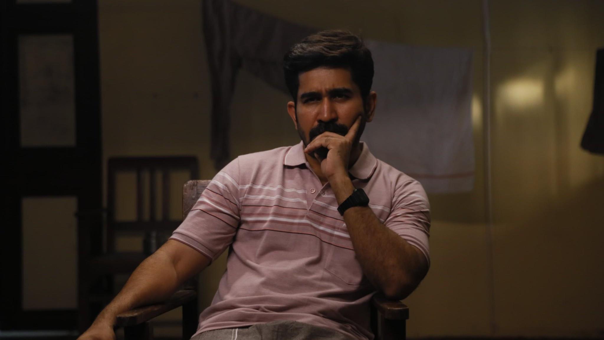 Shakthi Thirumagan 2025 movie scene