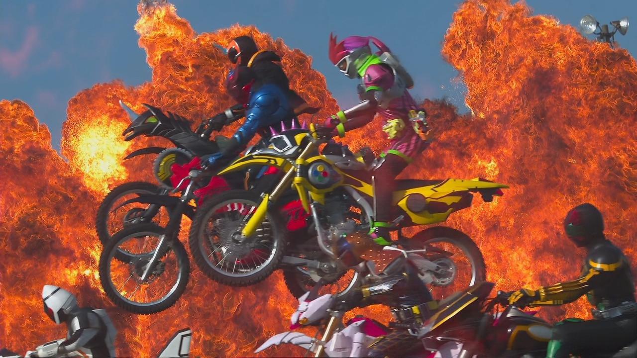 Kamen Rider Heisei Generations FINAL: Build & Ex-Aid with Legend Riders 2017 movie scene