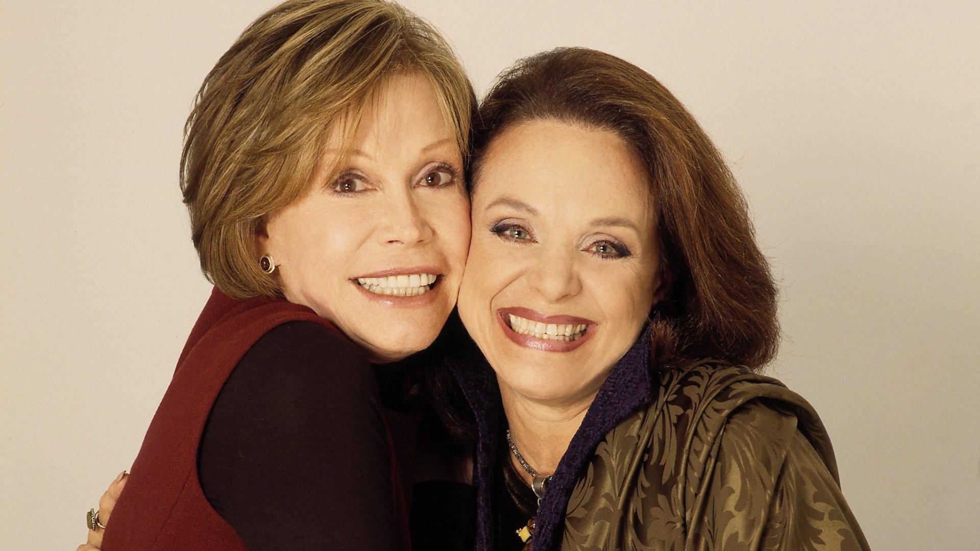 Mary and Rhoda 2000 movie scene
