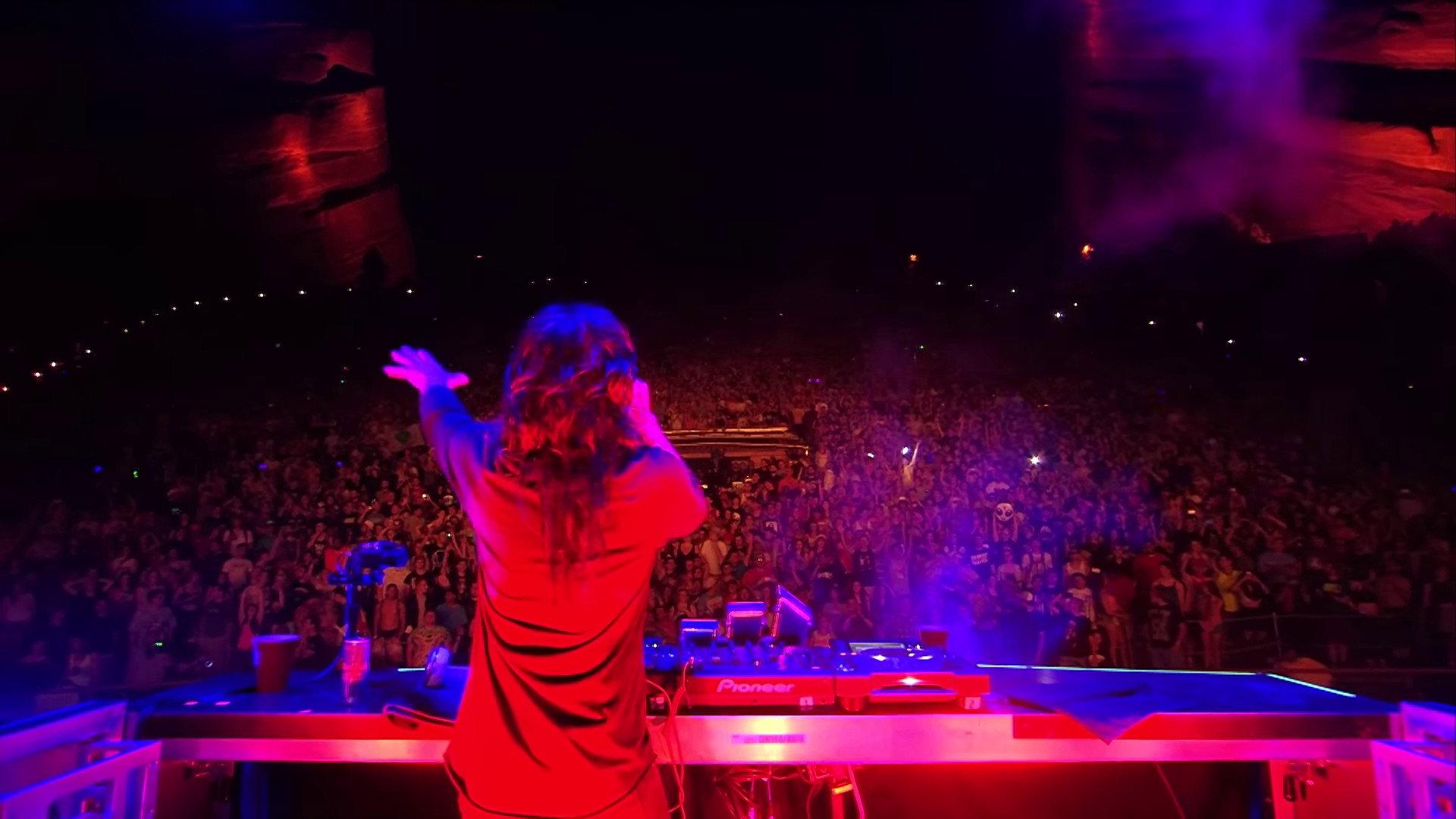 Skrillex - Live @ Red Rocks Amphitheatre 2014 movie scene