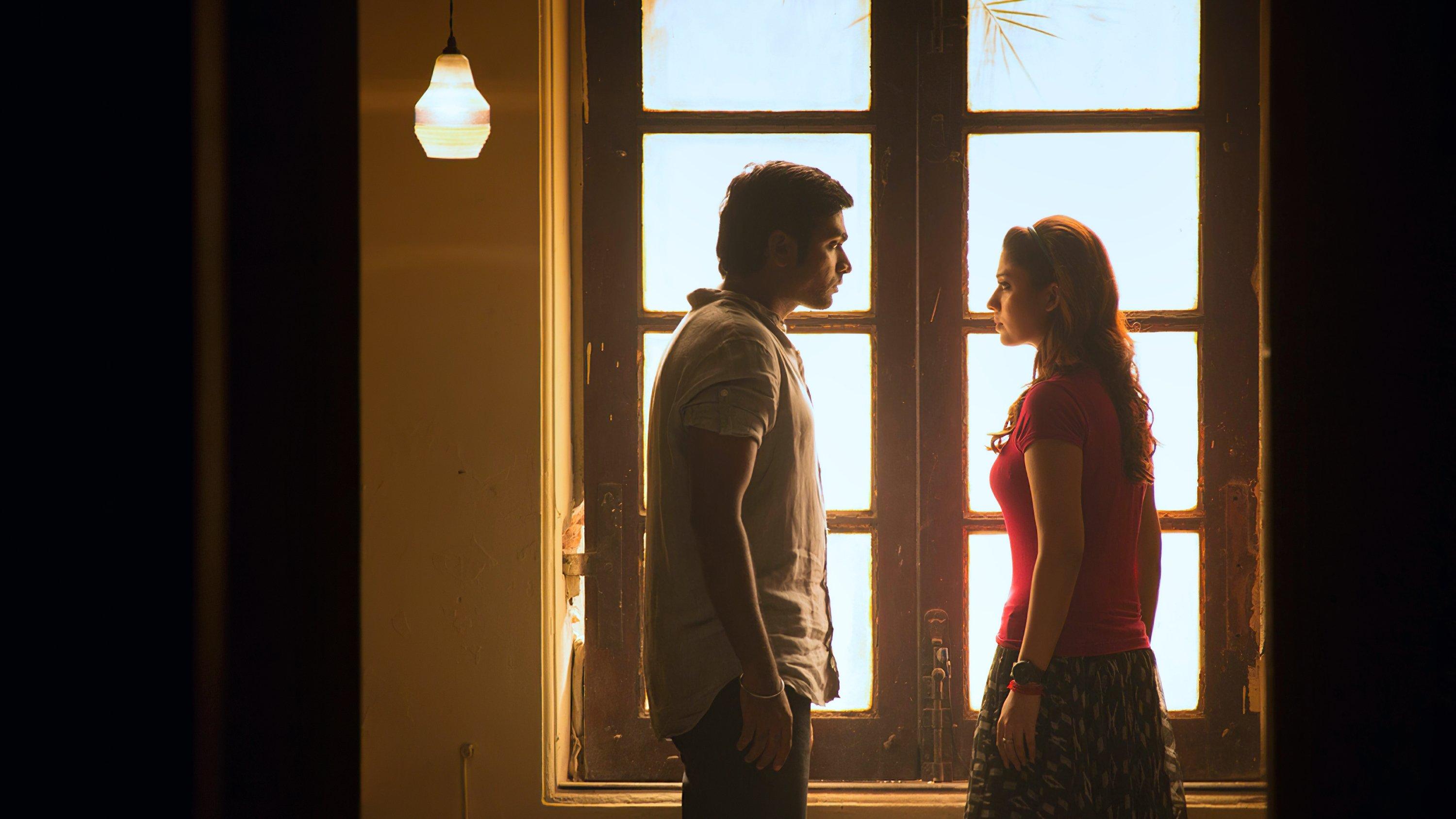 Naanum Rowdydhaan 2015 movie scene