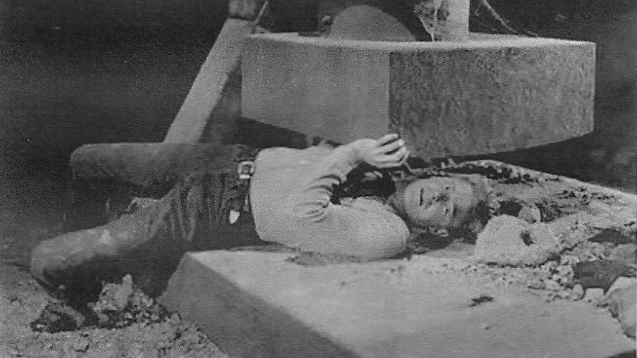 The Fighting Westerner 1935 movie scene