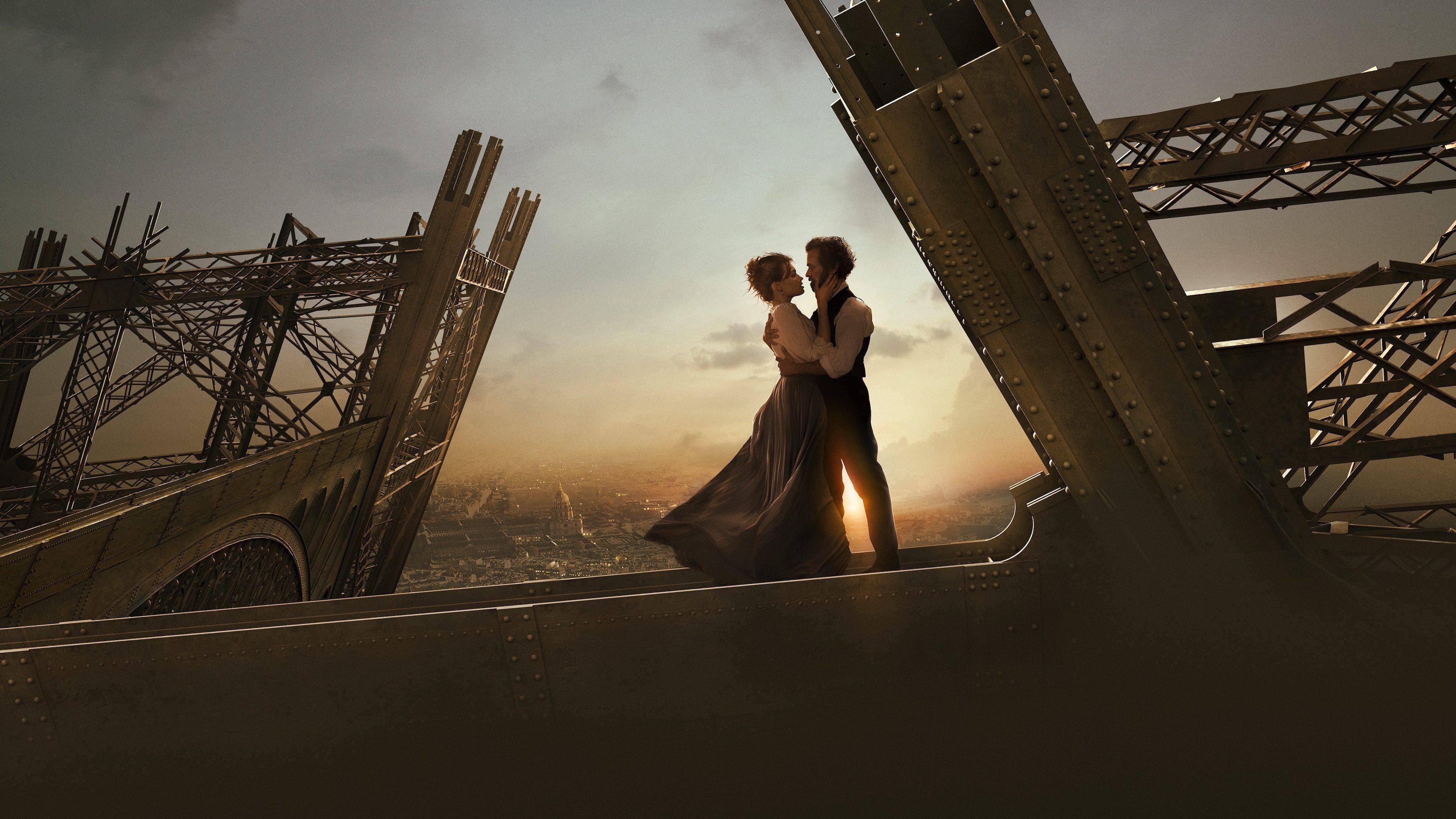 Eiffel 2021 movie scene