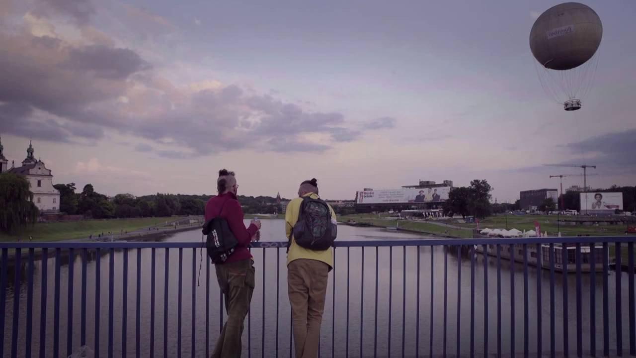 Heat Singers 2019 movie scene