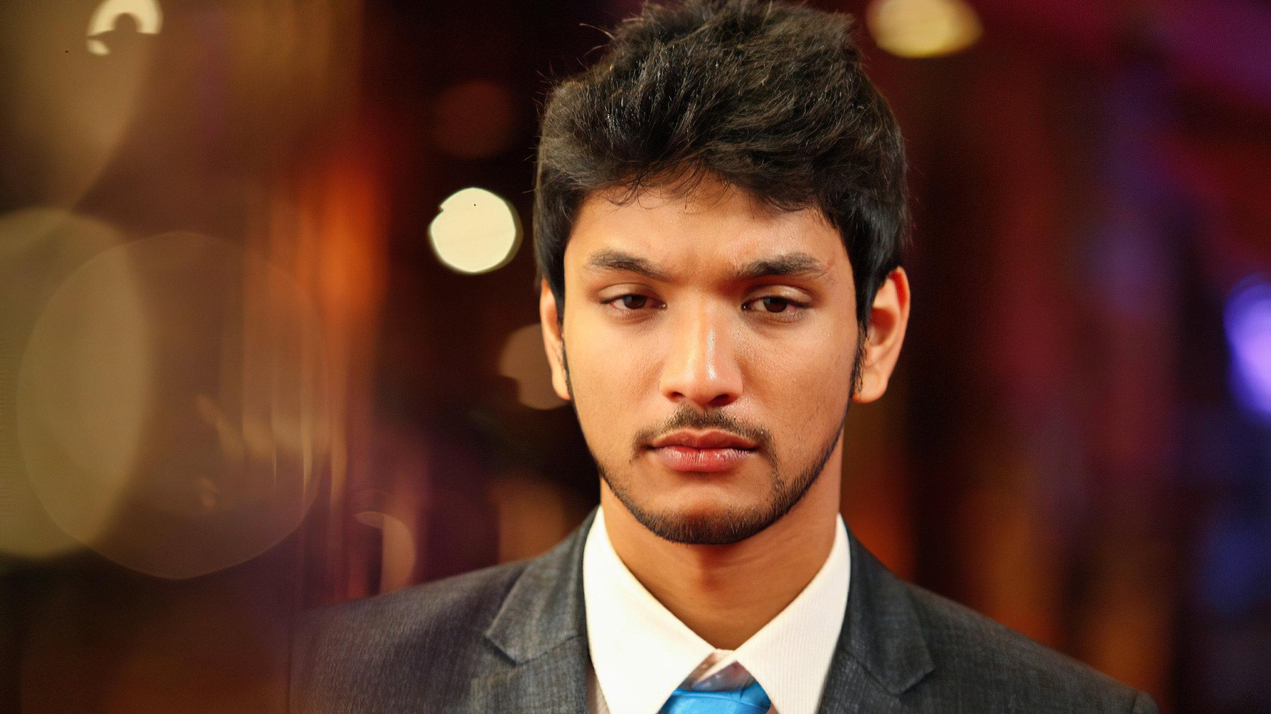 Vai Raja Vai 2015 movie scene