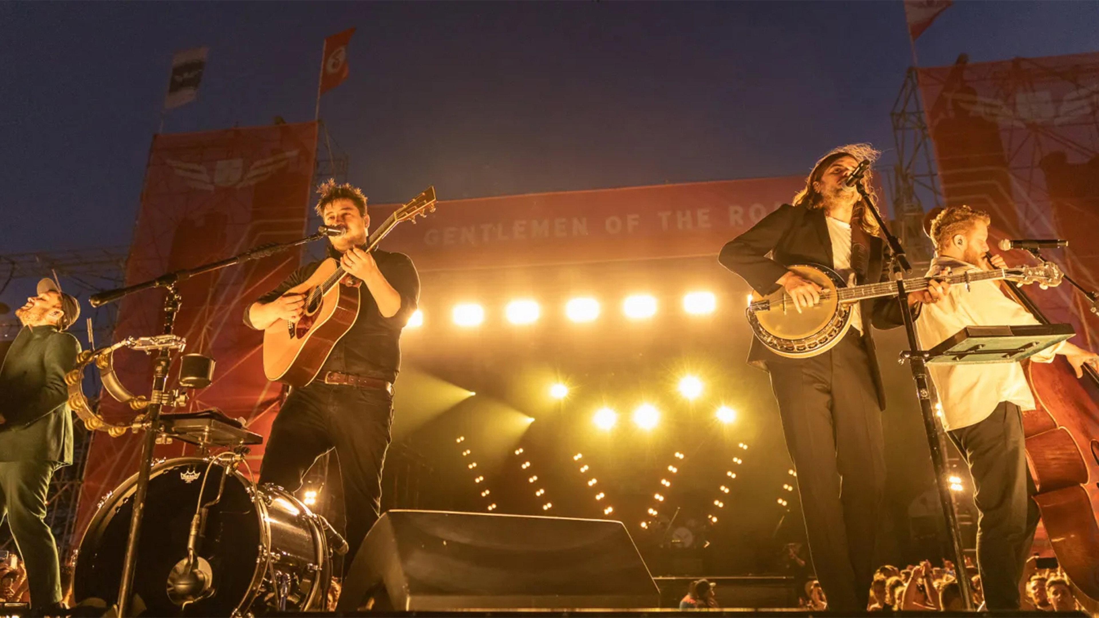 Mumford & Sons - Delta Tour Live 2019 movie scene