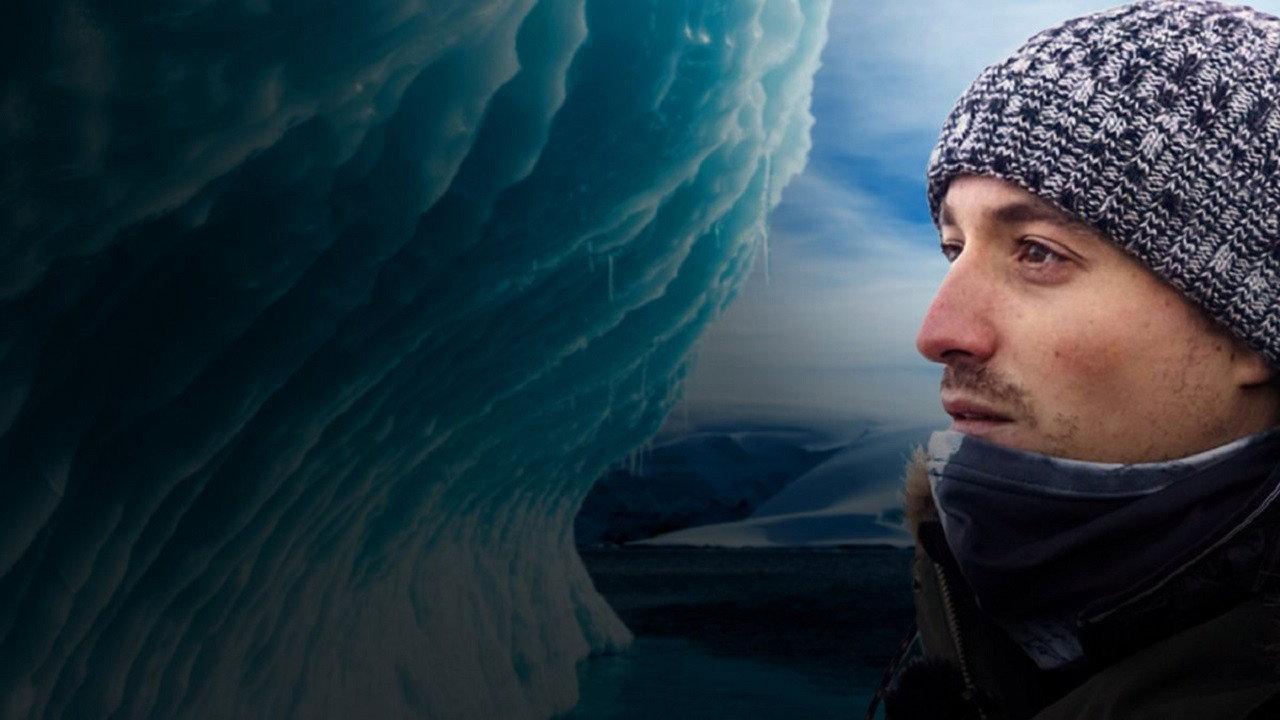 Sur le Front des Glaciers 2020 movie scene
