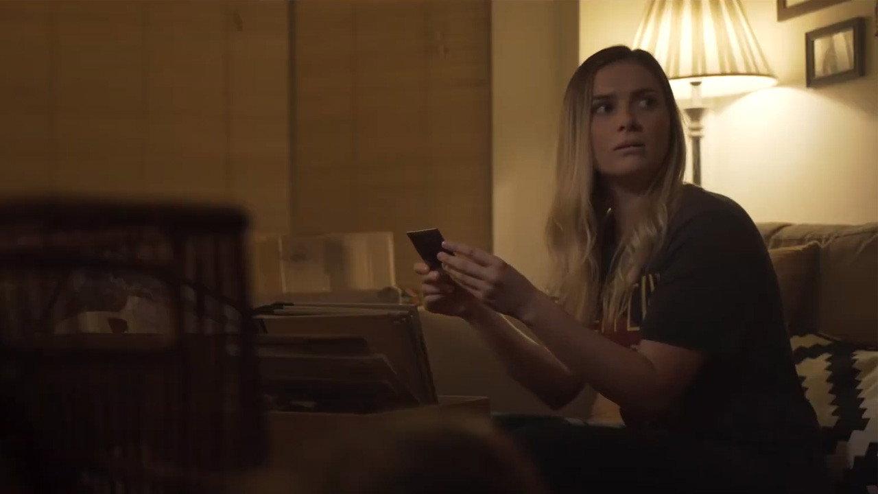 Cry Baby Blue 2018 movie scene
