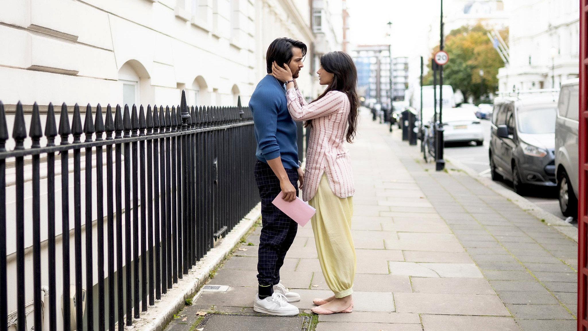 Tara vs Bilal 2022 movie scene