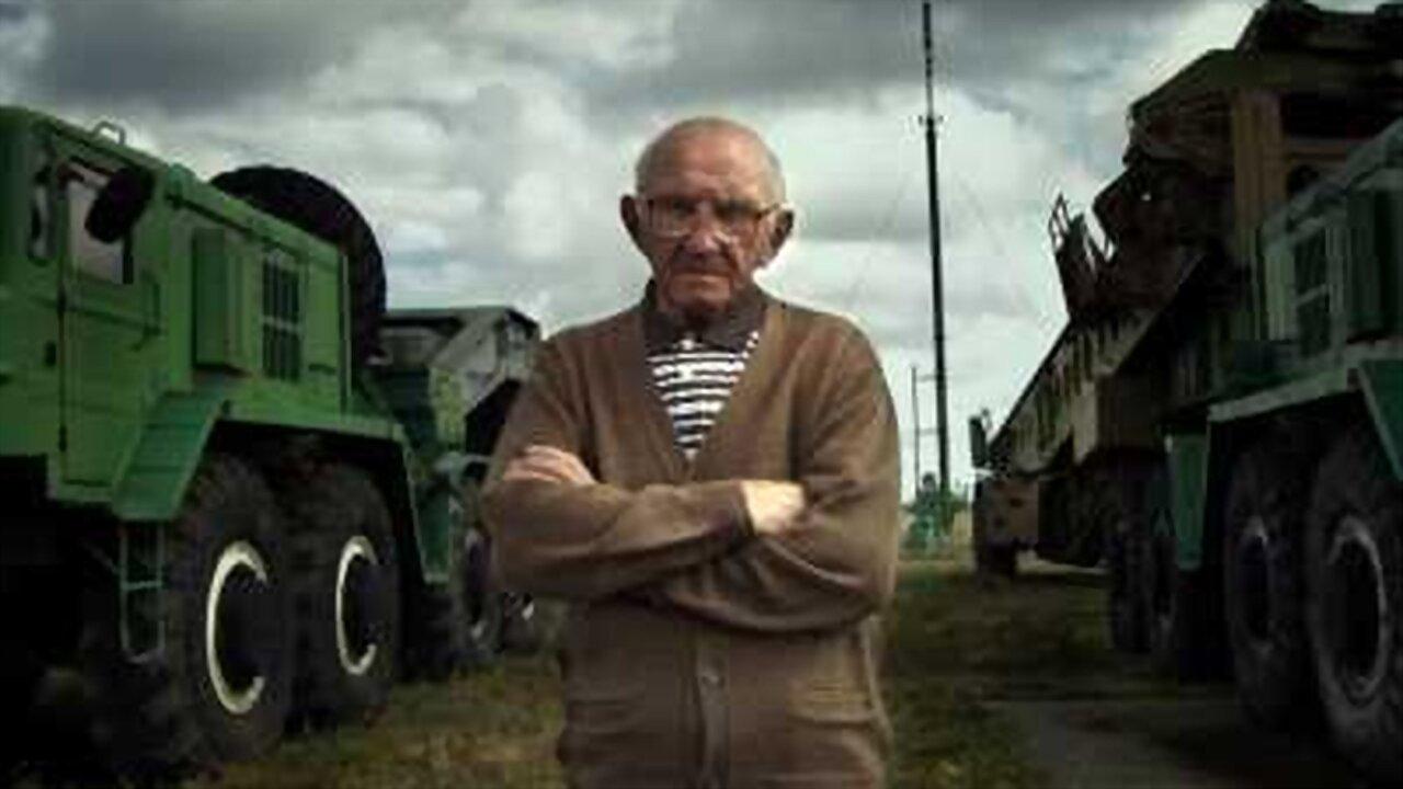 Ivan - Back to the Past 2011 movie scene